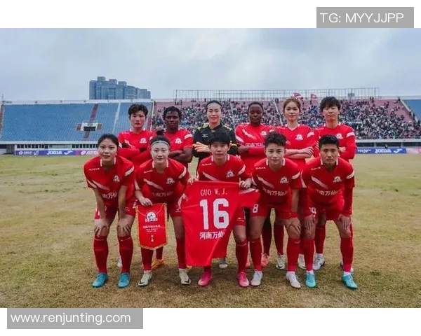 山东体彩女足球星是谁 她的成长经历与赛场表现解析